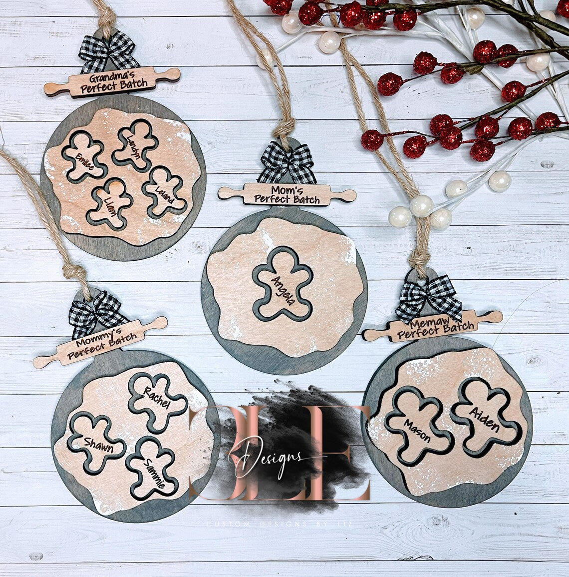 Gingerbread Cookie Personalized Christmas Ornament, Grandma Christmas Gift, Custom Ornaments, Custom Family Ornament, Gift For Mom, Gifting