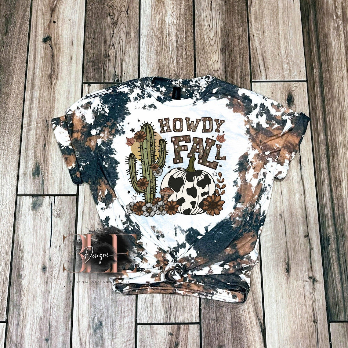 Howdy Fall Cowhide Bleached Sublimation T-shirt, Cow Print Bleached Shirt For Fall Country Girl Shirt, Fall Tee For Halloween, Gift for Women