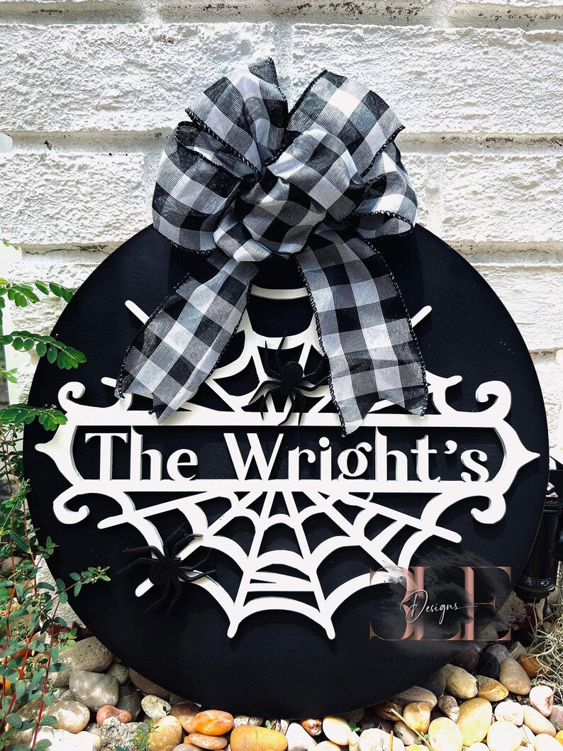 Personalized Last Name Spider Web Halloween Door Hanger, Halloween Door Sign, Custom Halloween Door Hanger, Custom Halloween Wreath