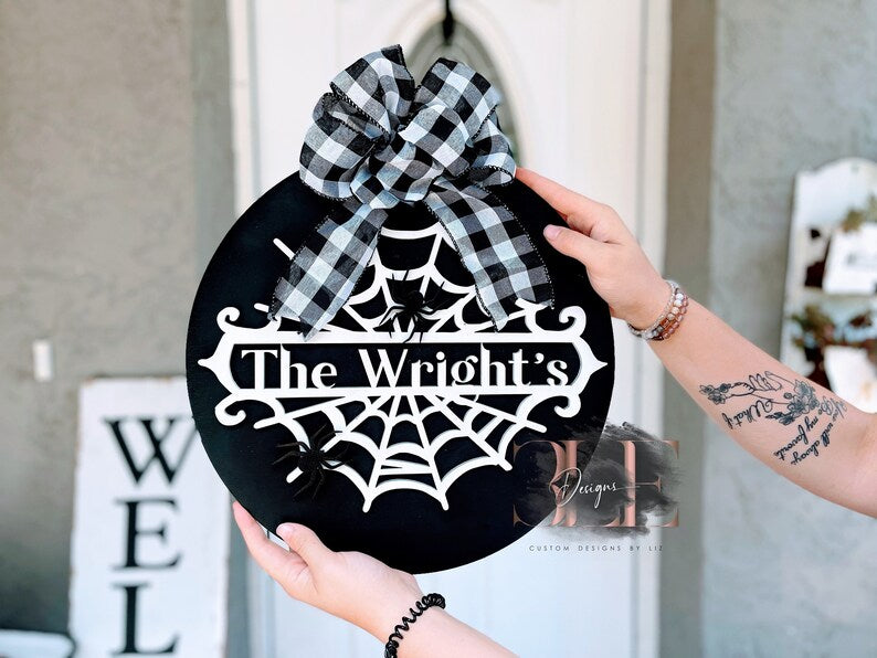 Personalized Last Name Spider Web Halloween Door Hanger, Halloween Door Sign, Custom Halloween Door Hanger, Custom Halloween Wreath