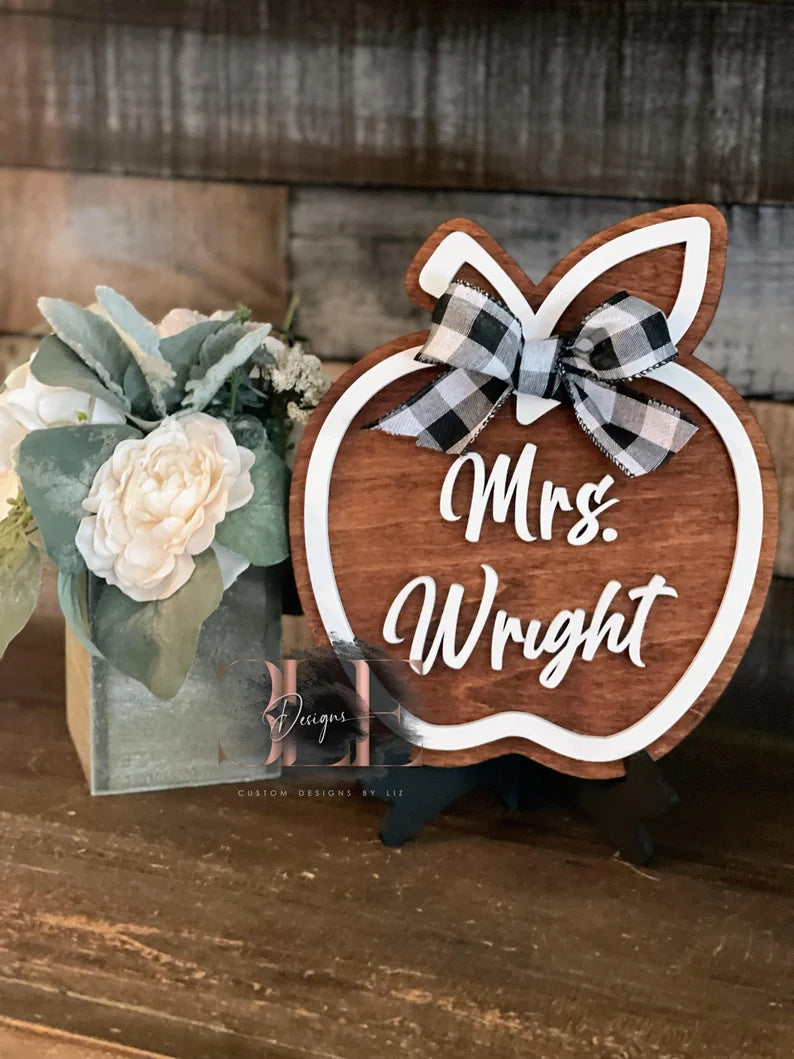 Personalized Teacher Apple Sign, Custom Wooden Sign for Classroom, Sign for Desk, Customized Wooden Sign, Back To School, Gift Idea for Her