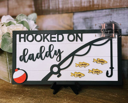 Hooked On Daddy Personalized Wooden Sign With Kids Names, Father’s Day Gift, Present For Dad, Fishing Gift For Him, Birthday Gift For Dad