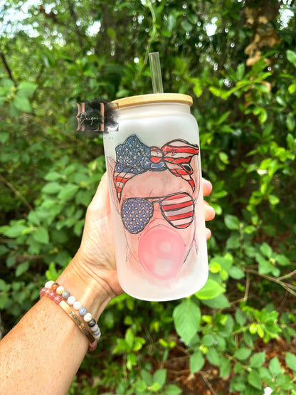 Patriotic Pig Cute Glass Cup, Pig lover Glass Tumbler, Crazy Pig Lady Cup, Funny Patriotic Glass Cup, Cute 4th Of July Party Cup